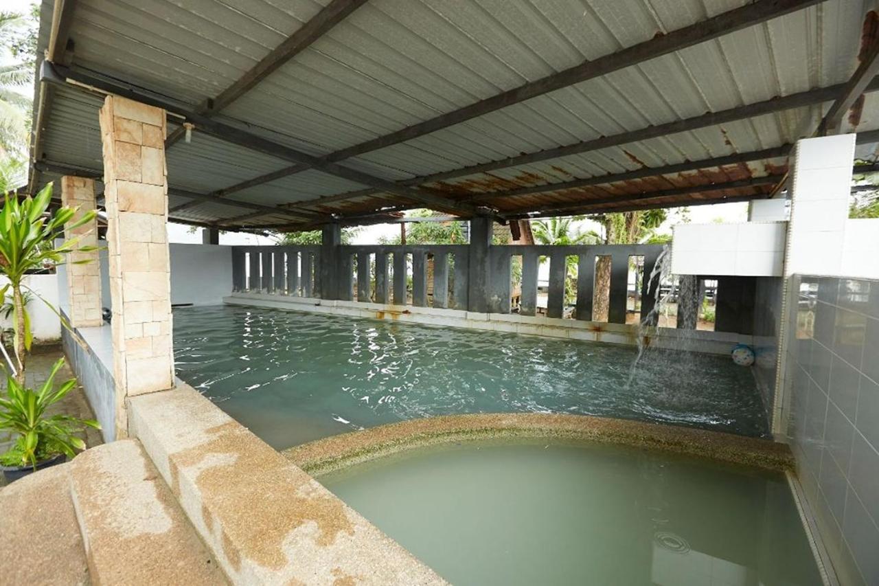 Estúdio de 5500m2, com 1 banheiro(s) em Beserah Kampung Sungai Karang Exterior foto