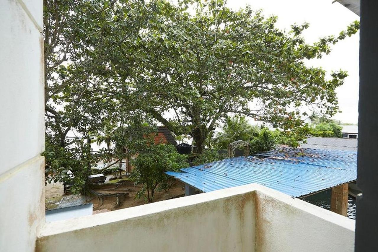 Estúdio de 5500m2, com 1 banheiro(s) em Beserah Kampung Sungai Karang Exterior foto